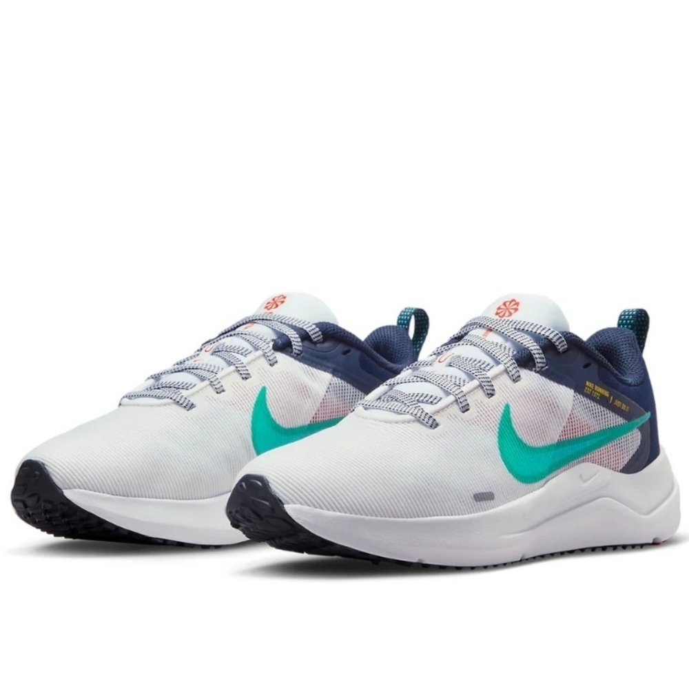 NIB Nike Downshifter 12 Women's 11 White Clear Jade Running Shoes Lightweight - Picture 3 of 11